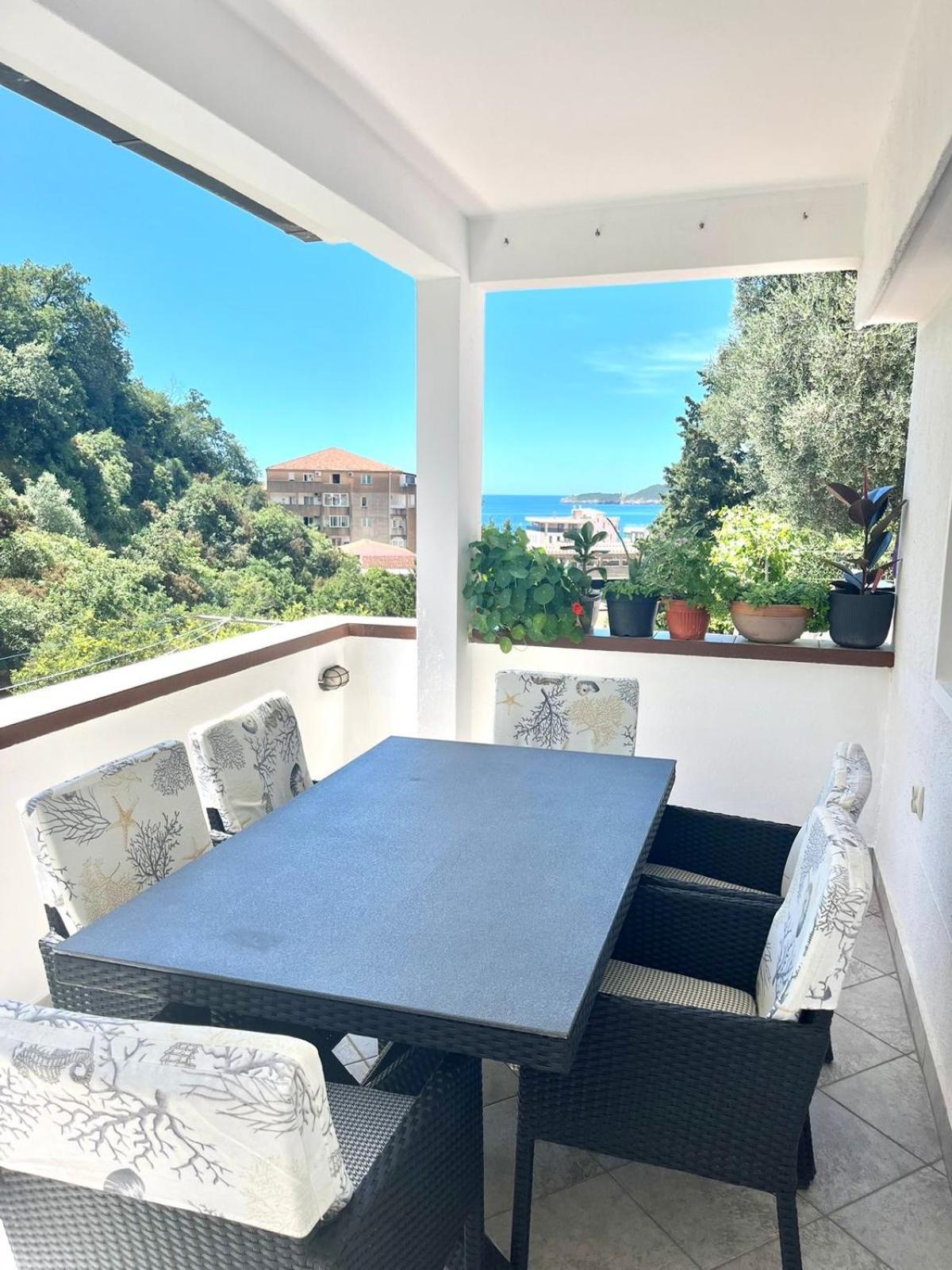 Apartment Harmonija Budva